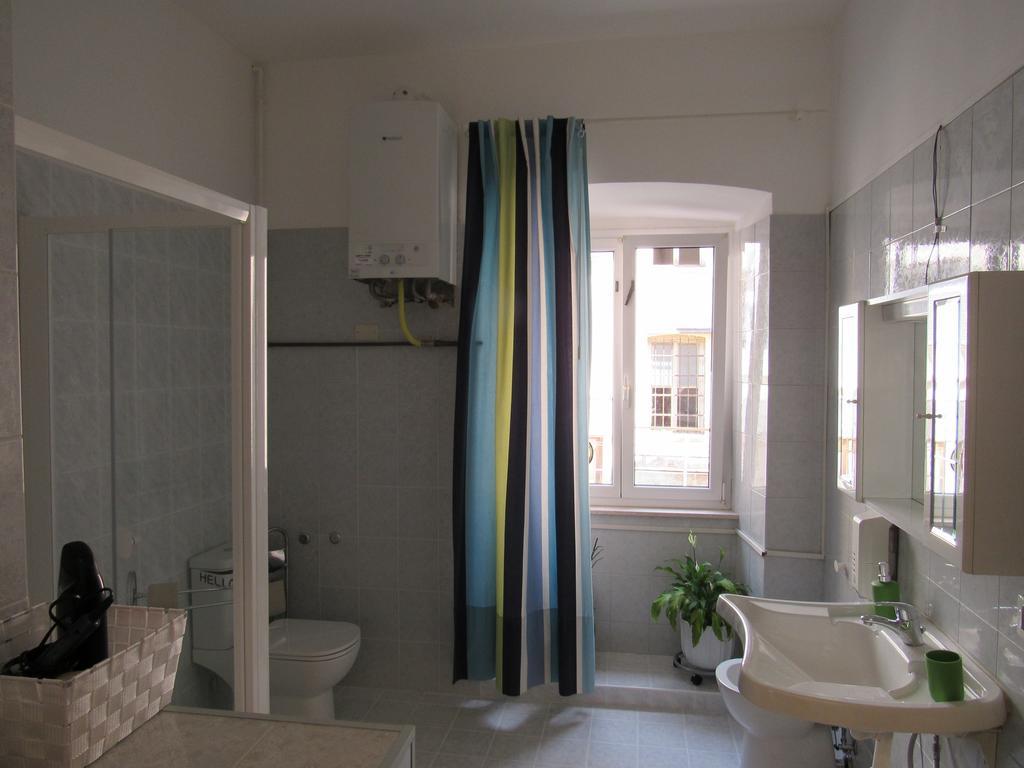 Smart Rooms Trieste Habitación foto